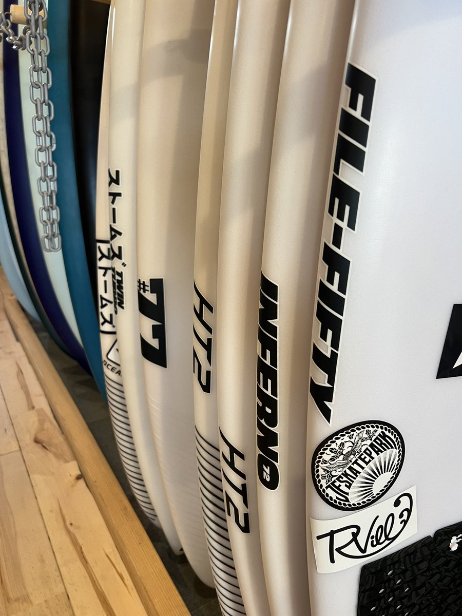 RiverVillage_S's tweet image. おはようございます！
2月24日（火）
8時Open  

SHARPEYE
当店でも大人気SHARPEYE
多彩なモデルも多くオーダー人気です！

自分でスペック考えてオーダーが苦手な方等はコンサルや相談されて作る方も沢山居ますのでお気軽にご連絡下さい。
#rivervillage
#SHARPEYE