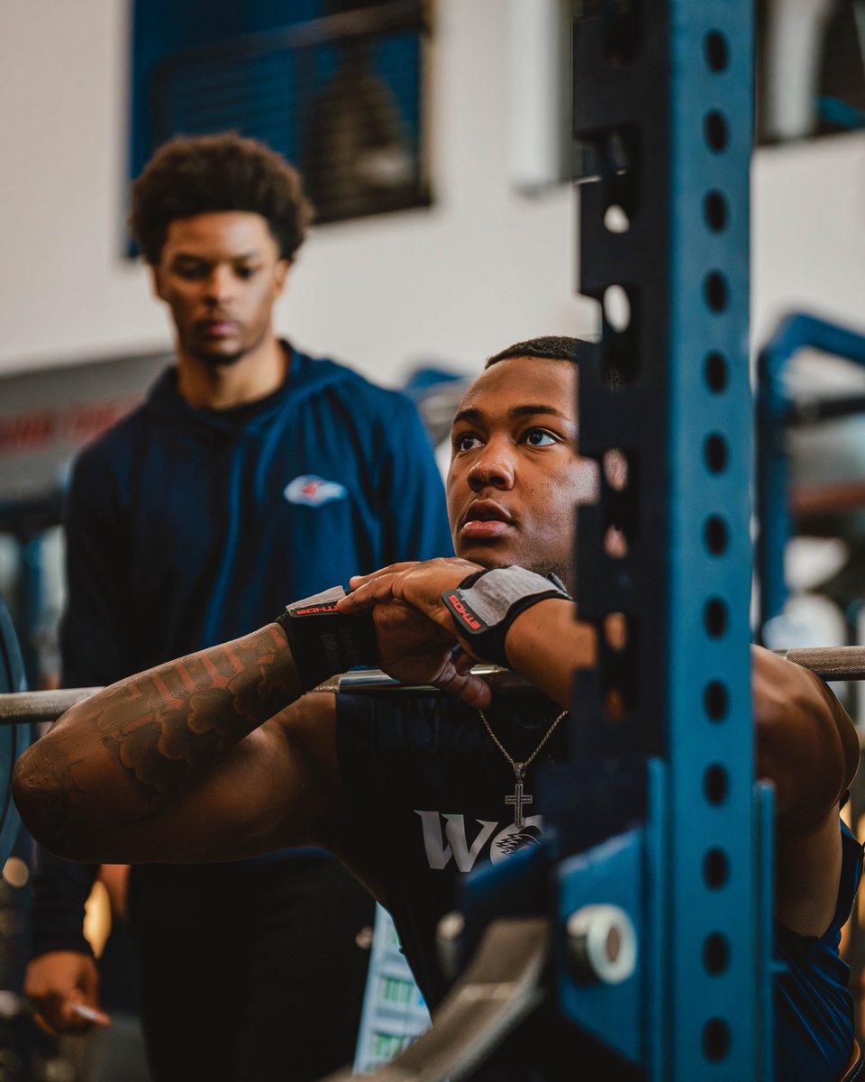 UTSAFTBL's tweet photo. Attack the week 😤

#210TriangleOfToughness | #BirdsUp https://t.co/gckmOqMWtt