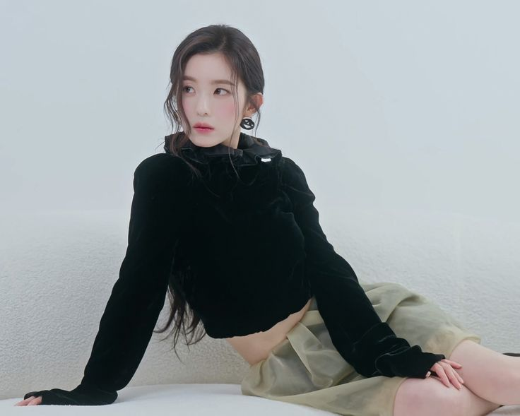 WHERE IS SHE SM ???? WHERE IS IRENE??