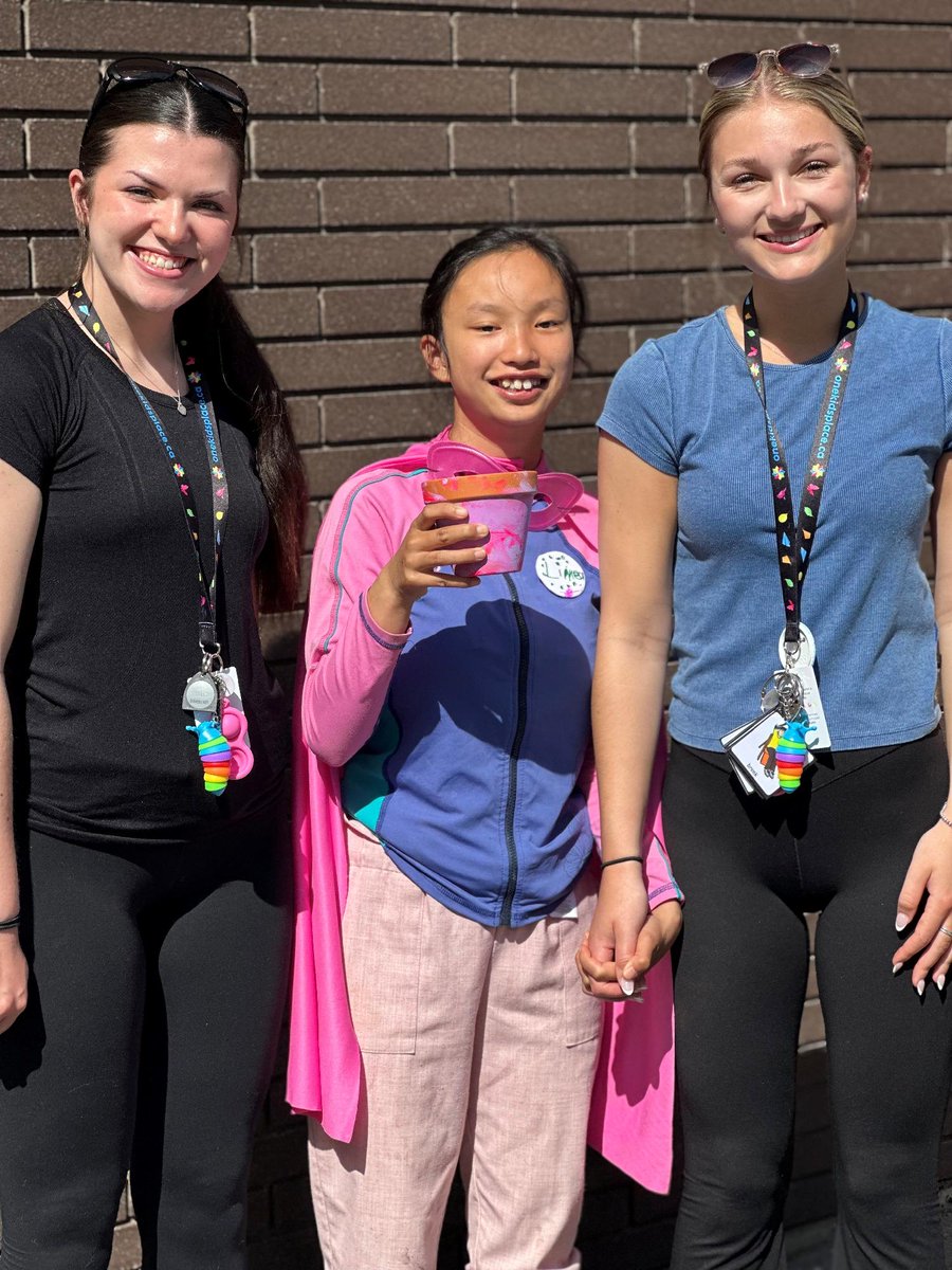 EmpoweredKidsON's tweet image. Remember summer? @OneKidsPlace campers do!

For kids with #Autism or other developmental needs, traditional camps pose barriers; OKP provides support &amp;amp; specialized programming tailored to each child.

The camps foster #SocialEmotionalLearning, #RelationshipBuilding, and growth.