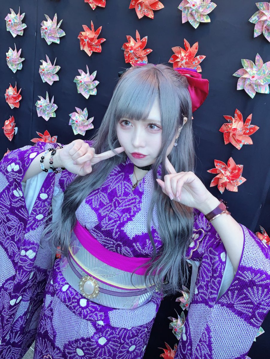 devi_melk's tweet photo. 数年前に成人式で着ていた着物、
かっこよく着こなせるようになりました✌️💖 https://t.co/QvKR2bCNEO