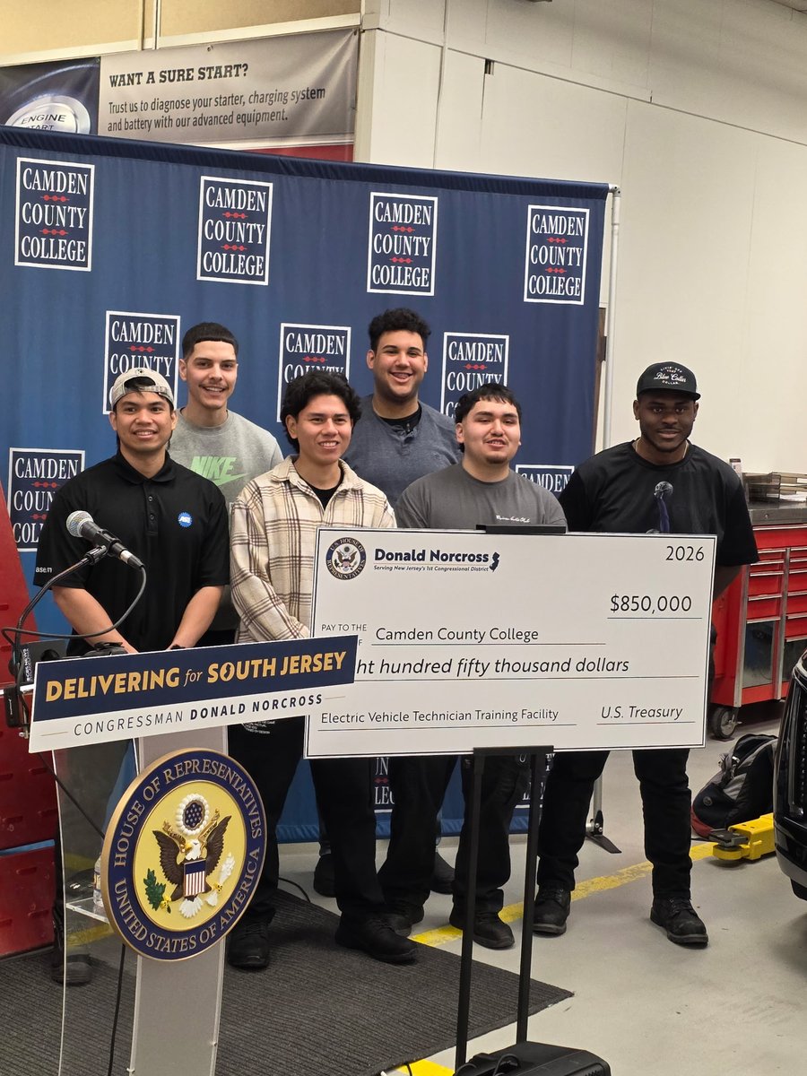 NJ's Community Colleges tweet media