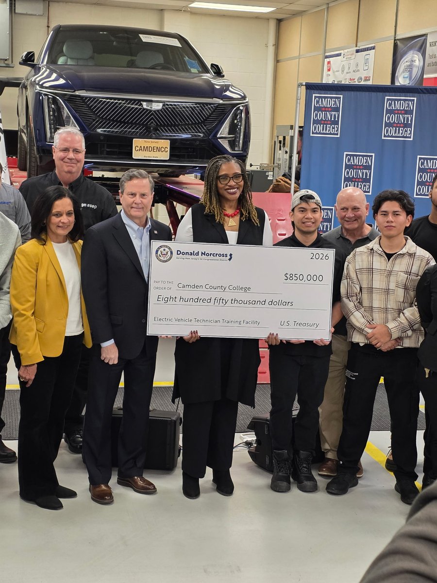 NJ's Community Colleges tweet media