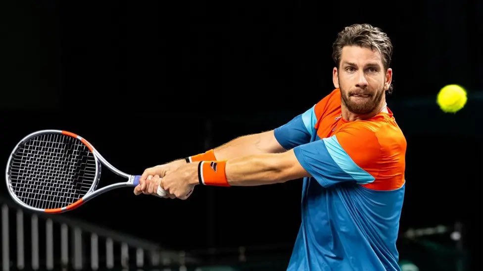 Breaking News tweet media