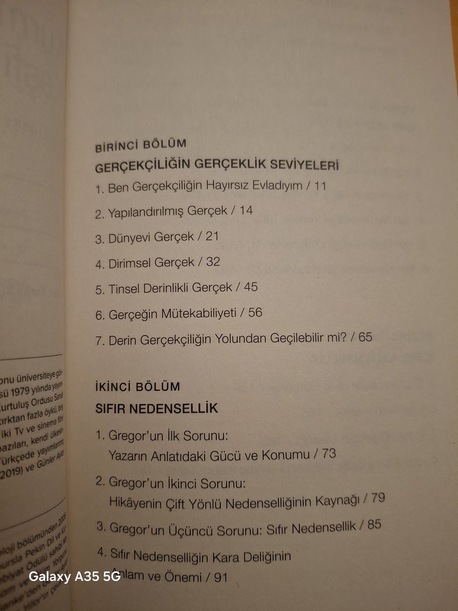 Ketebe Yayınları ideolojik olarak bana oldukça uzak bir yayın grubuna ait. Ancak #EXLIBRIS Serisi edebiyat inceleme kitapları beni çıldırtacak kadar kaliteli !!!
Hepsini almayı düşünüyorum.
🤓🪔📚📖