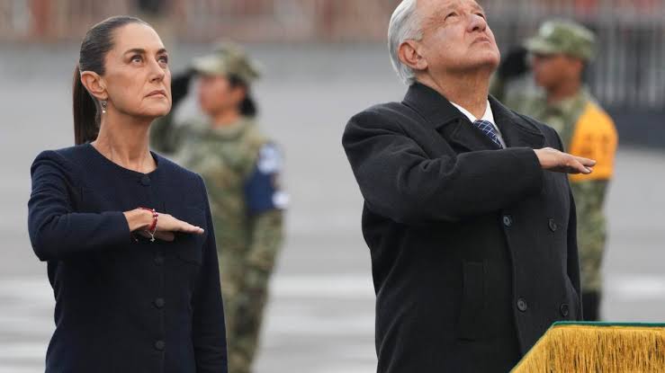 Están urgidos de acabar 
con la inmensa memoria del Gobierno de <a href="/lopezobrador_/">Andrés Manuel</a> 

Les urge que sea verdad 
la infame tontería 
"se acabaron los abrazos y llegan los balazos"

No entienden, ni entenderán, que lo ocurrido ayer es la continuidad de un mismo proyecto, que el Gigante
