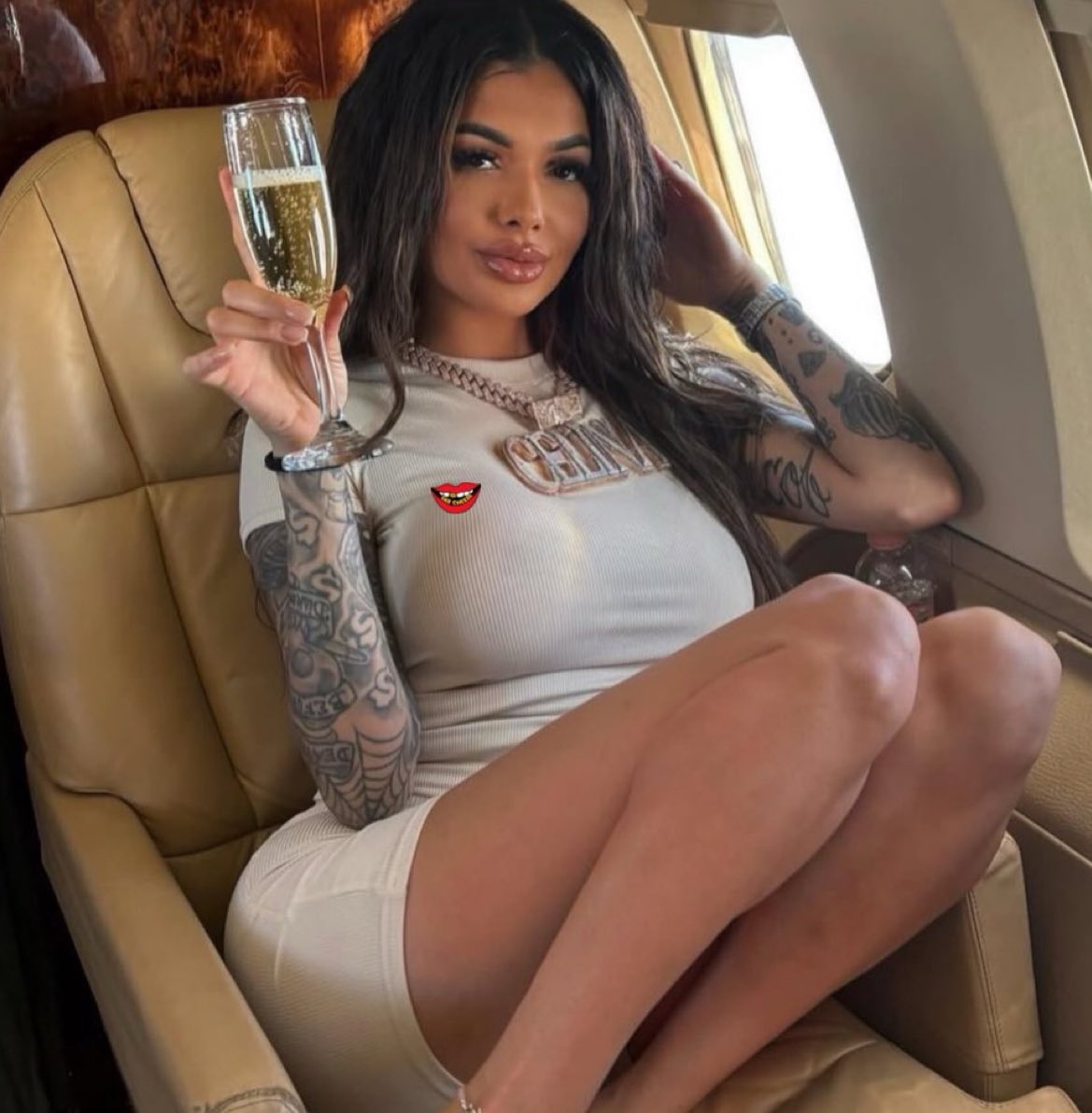 SAY CHEESE! 👄🧀 tweet media