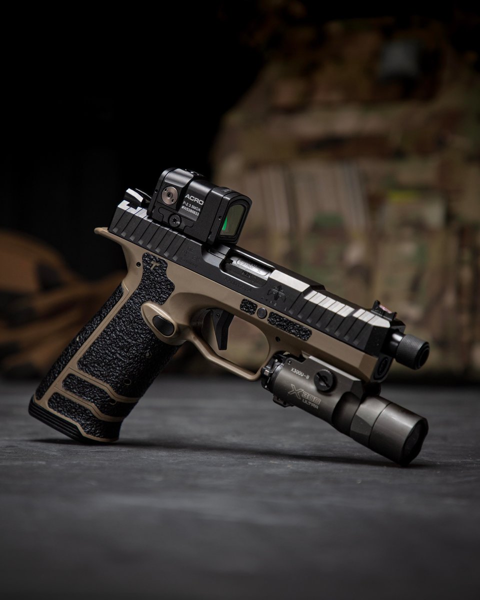 Full size Type B in FDE, threaded barrel, Sure Fire X300, and Aimpoint ACRO 

Type B

#performanceuncompromised #archontypeb