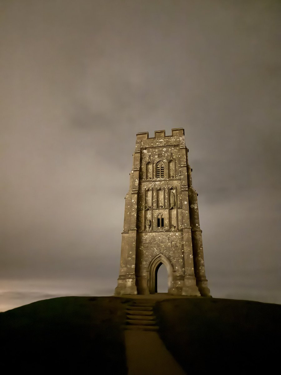 TheJPEGGallery ⌐◨-◨ tweet media