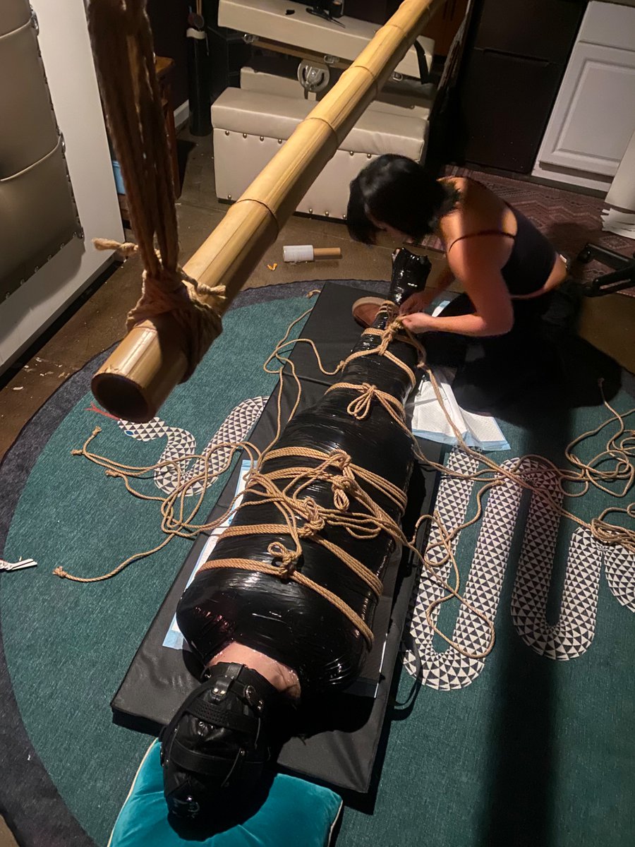 Cléo Ouyang • LA & FMTY tweet media