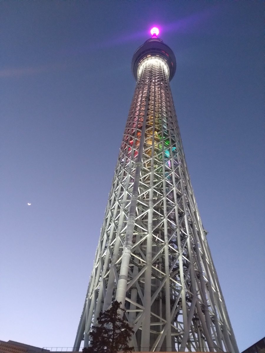semimaru8823's tweet photo. 故障したスカイツリーのエレベーター一日前に乗ってました😅 https://t.co/P9nXlh3H5W