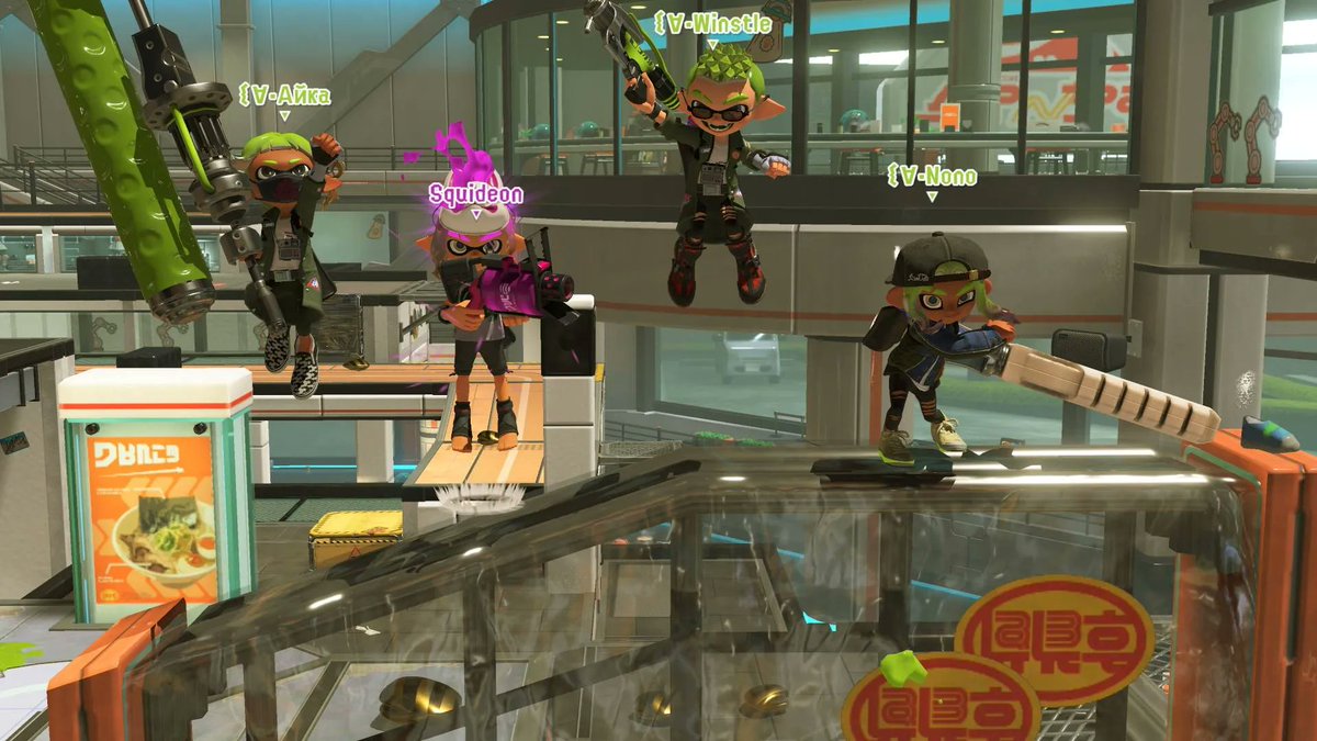 C'est un 4-3 en #LigueEBTVA pour Chromatic Anarchy contre le roster Géno de <a href="/ink_souls/">Ink Souls</a>

LU:
Aika - "Attendez on a match" (Panne de réveil en légende)
Squideon - "il faut me le branler celui-là" (×36 about Nono)
Winstle - Tilt into dopamine rush
Nono - NEVER BACK DOWN NEVER WHAT ?