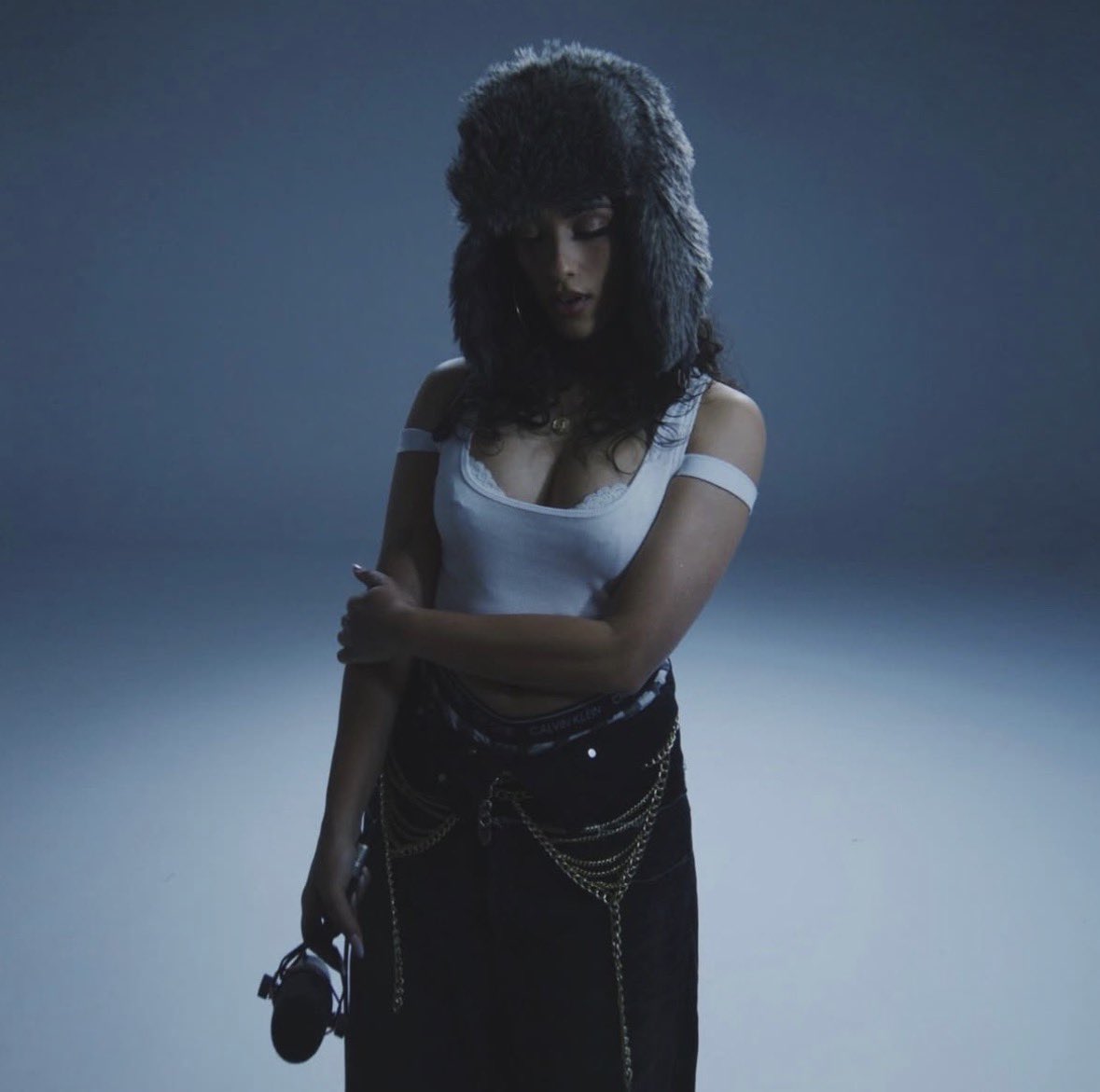 Formula_Music's tweet photo. ¡BATALLA! 🔥🎶

¿Con cuál de estos últimos grandes estrenos musicales te quedas?
🔄 #SábadoNoche de Olivia Bay 
❤️ #EsTanFácil de @chanelterrero

👉 Mañana martes a las 22:45h anunciamos el + votado 👈 https://t.co/DrVPoJbriJ