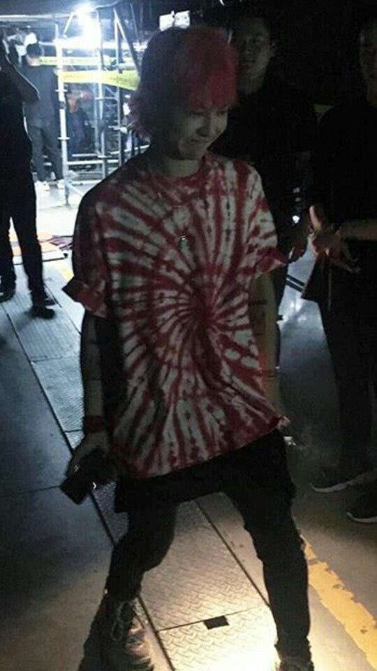 ddoty_'s tweet photo. Todo dia é um bom dia pra descobrir uma nova foto do Jiyong nunca antes vista https://t.co/mOrBLCQvpj
