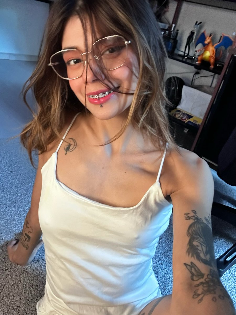 Mariinovember's tweet photo. hey.. how ya doing? :p https://t.co/iGt2A9gRkV