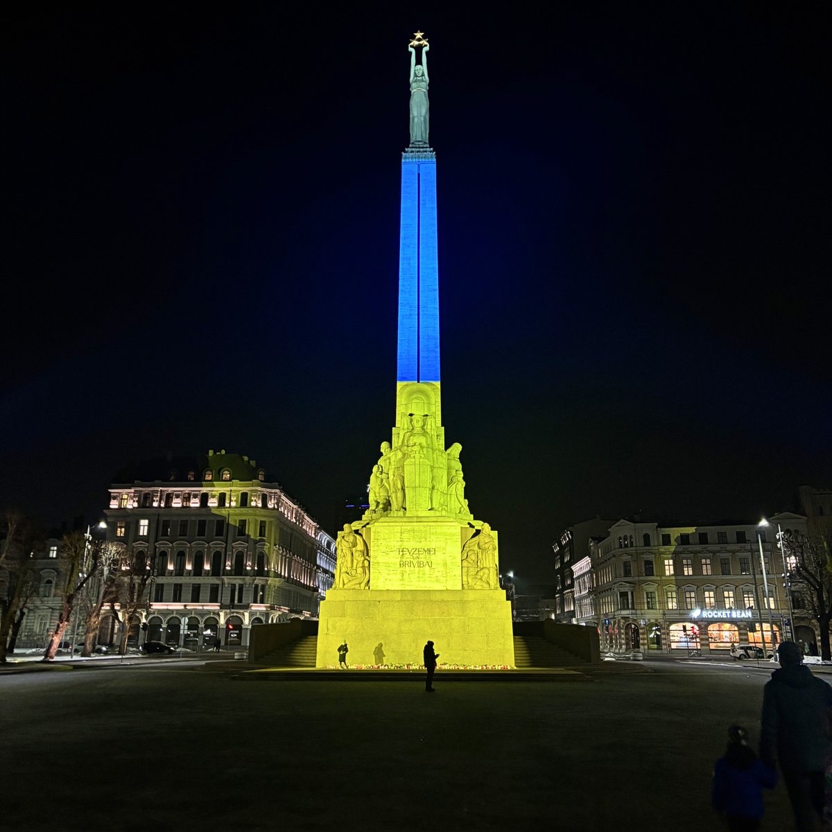 LVinEU's tweet photo. Ukraine fights for our freedom.
Europe stands with Ukraine.
Today. And always
🇱🇻❤️🇺🇦

#StandWithUkraine
#SlavaUkraini https://t.co/VHAkZLFqAx