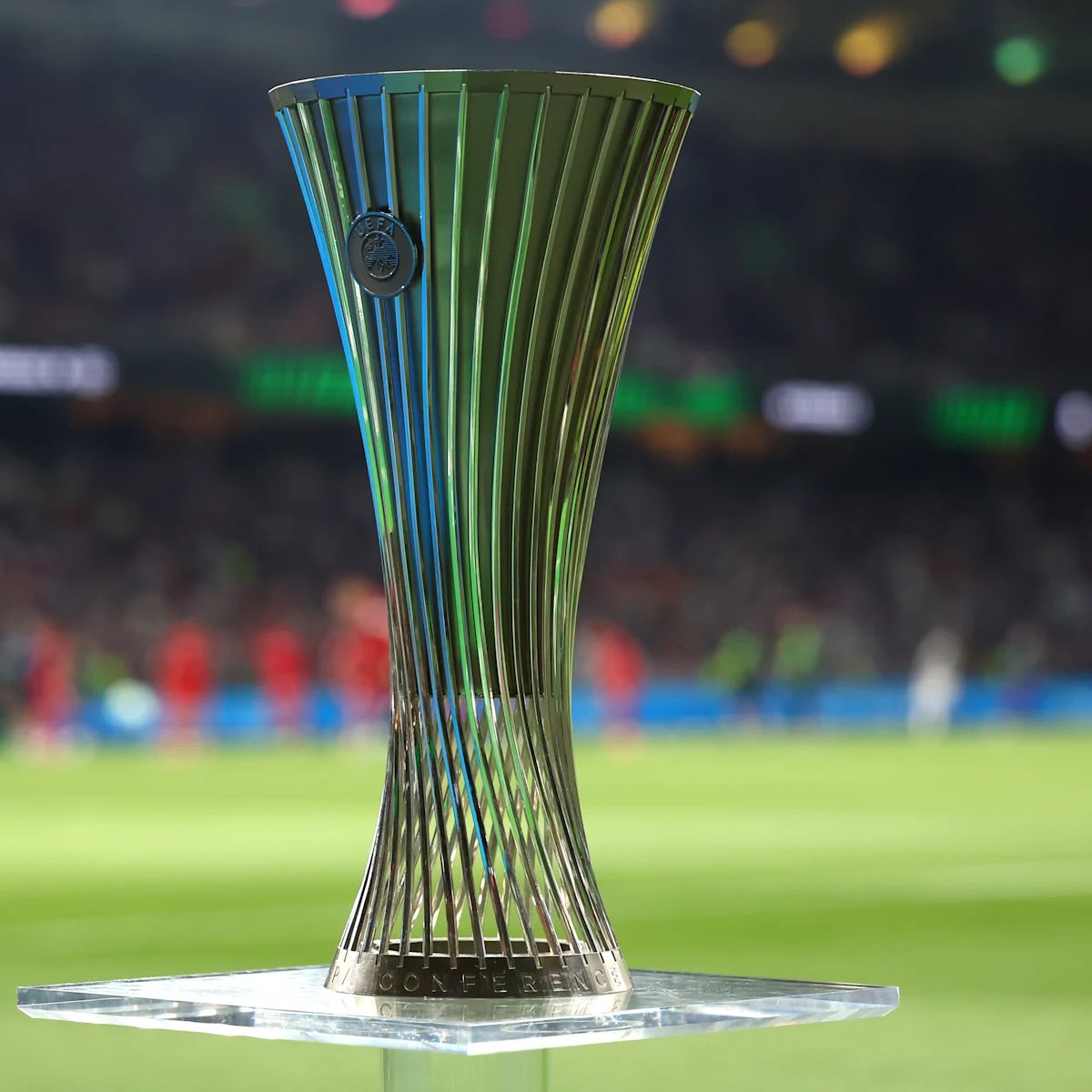 bluesxtra_X's tweet photo. Who also noticed these trophies are beautiful than the Champions league? 

• Chelsea fans, like for Europa league
• Retweet for conference league. https://t.co/etpqC3wBpx