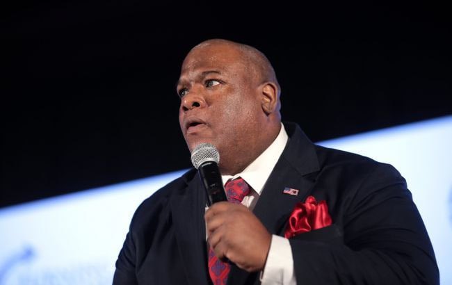 ❗️🇺🇸🇺🇦 Russia's crimes against humanity cannot be written off in negotiations, — <a href="/pastormarkburns/">Pastor Mark Burns</a> 

"Russia's cruelty has not only violated borders. It has violated humanity. Hospitals have been bombed. Schools have been targeted. Children have been killed. This is not war. These