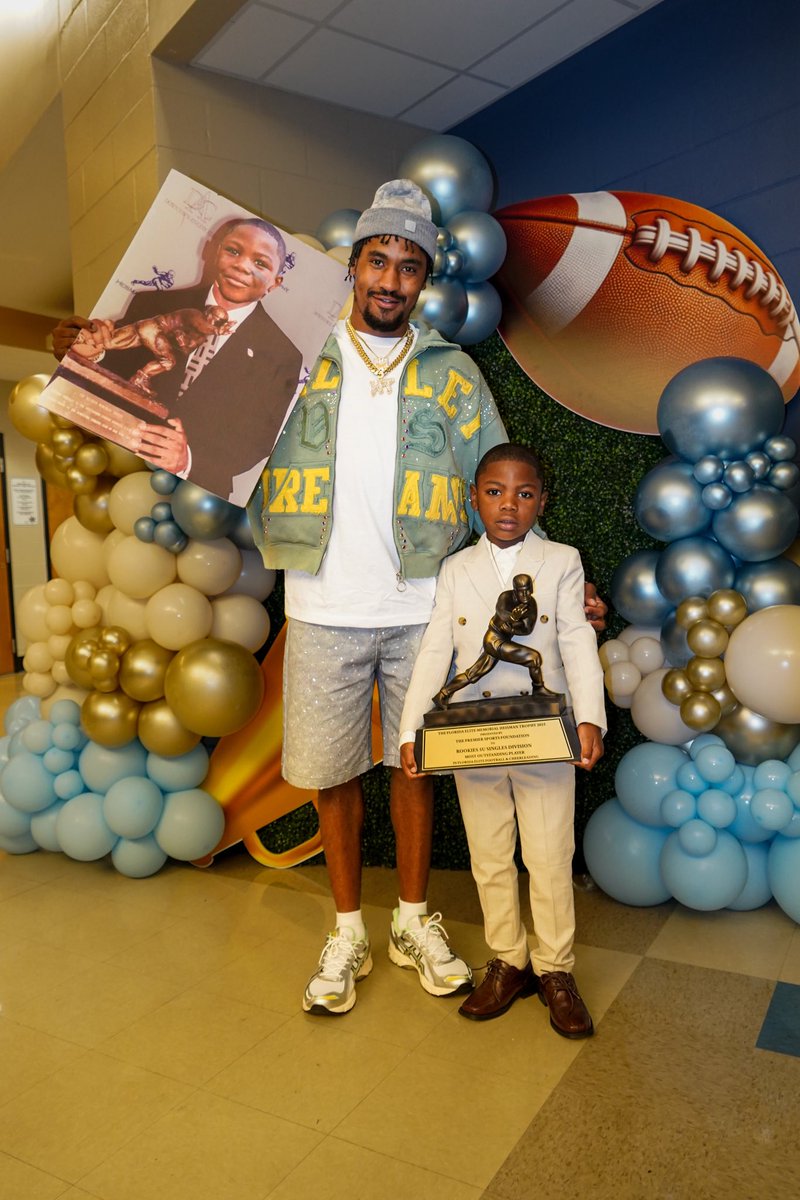 Maurice Hardtime Alexander tweet media