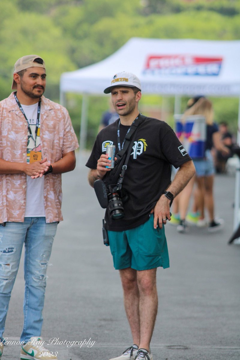 Lennon Ray Photography tweet media