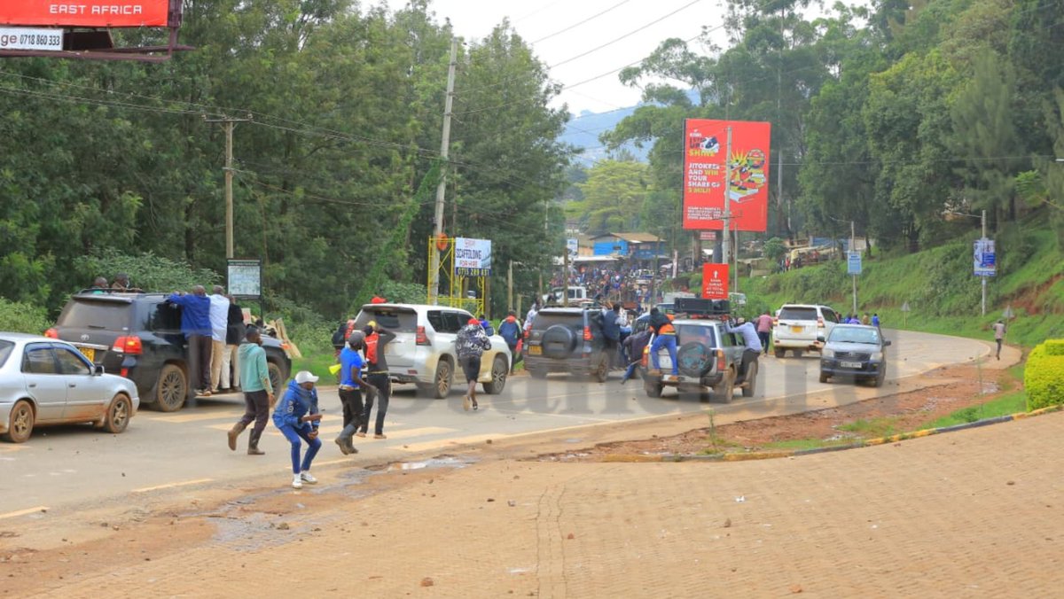 StandardKenya's tweet photo. Police disperse Kisii National Polytechnic students who attempted to block the United Opposition convoy at Daraja Moja as it headed to Kisii town. The incident came hours after a separate group of individuals attempted to disrupt the opposition rally earlier in the day. 
Photos by Sammy Omingo