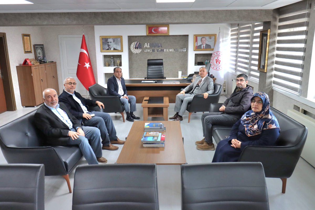 Dernek olarak; Kız İmam Hatip Lisesi öğrencilerimizin ÇEDES kapsamında Silifke'ye Ramazan kampına gidebilmeleri adına ulaşım desteği talebimizi İl Çedes Koordinatörü Gazi KILIÇPARLAR İle birlikte İl Spor Müdürü Mustafa LOĞOĞLU Bey'i ziyaret ederek bildirdik. 
Teşekkür ederiz.