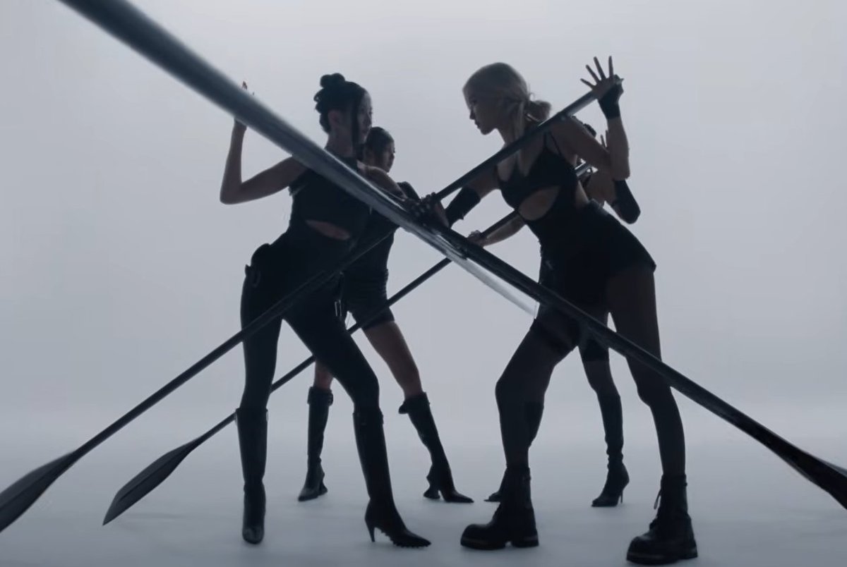 A equipe de criação visual de ZEN está envolvida no MV de ‘GO’ ✨

cr. pinksview
GO MV TEASER OUT NOW
#DEADLINEbyBLACKPINK