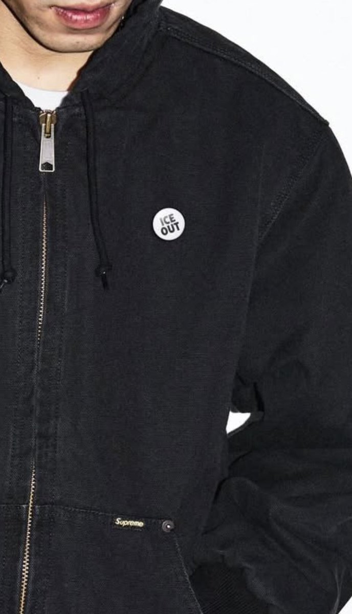 dropsdotgg's tweet photo. Just noticed this on the Supreme Lookbook, W brand 🗣️🗣️ https://t.co/c5F32Df7mk