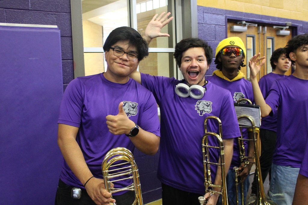 EvermanHS_EISD's tweet image. 🎶🍽️ Support the Everman HS Band!

Join the EHS Band Booster Club on Monday, Feb. 23 at Texas Roadhouse - Burleson for a fundraiser night!
Eat great food &amp;amp; support our band students — a portion of proceeds benefits the program! 🥁🎺💙

#EvermanPride #SupportTheBand