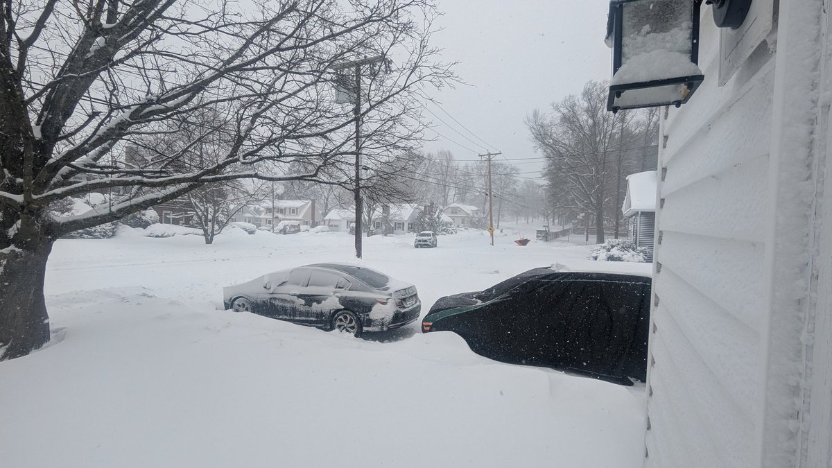 DJ_Tkachuk's tweet photo. Good afternoon from Methuen, Massachusetts. ❄️ 🌨️

The Great Blizzard Of 2026 is upon us.

#WinterStormHernando https://t.co/06rvOo5yUH