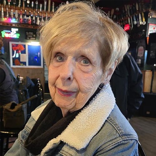 the trenches are filled with negativity , its not everyday we get to actually unite and help someone who needs it.

Help this grandma out lets make her retire $WIDOW

5kCdQURx5opgympzfTNQTL9Af4TAap5oem7YvoRCpump