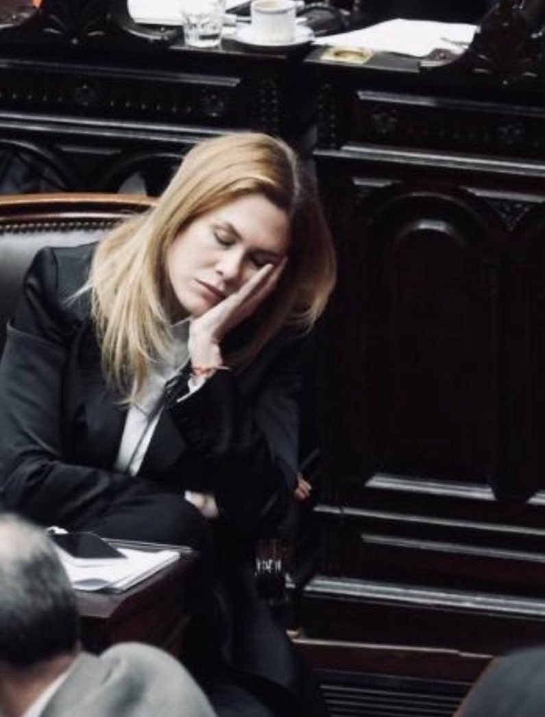 <a href="/mavica7/">mavica</a> Son tan distintos e iguales.