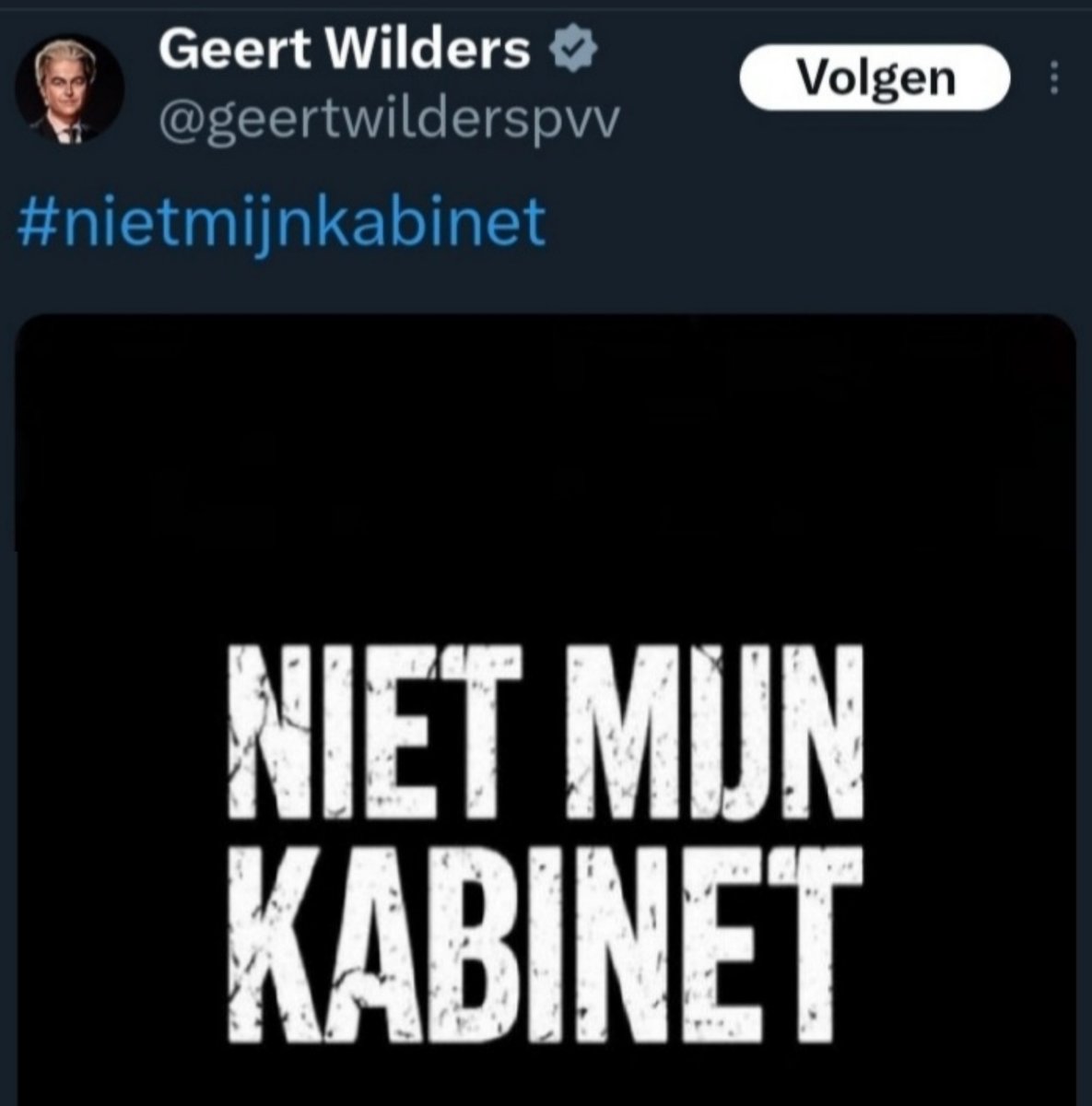 Dat klopt, #Wilders, dit is inderdaad niet jouw kabinet.
Jouw kabinet heb jij eigenhandig opgeblazen, dus dat bestaat gelukkig niet meer.
Jij en jouw #pvv-pareltjes, zoals oa #Faber, kregen de kans, hebben die compleet verknetterd én bewezen volstrekt incompetent te zijn. 
🤡🤡🤡