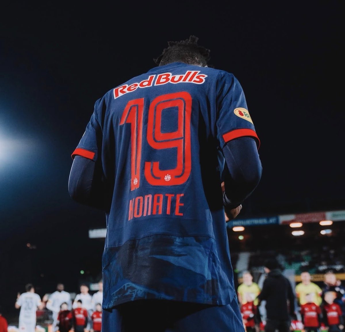 Warum redet hier eigentlich niemand über Karim #Konaté? Ein Blick zu unseren Freunden aus #Salzburg lohnt sich derzeit definitiv!
Konaté ist nach seiner Verletzung stark wieder zurückgekommen &amp;‘ hat am Wochenende beim 5:1 wieder sehr stark performt! (Doppelpack + 1 Abseitstor) 👀