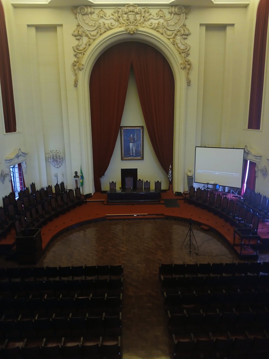 estou no salão nobre da são francisco!!!!