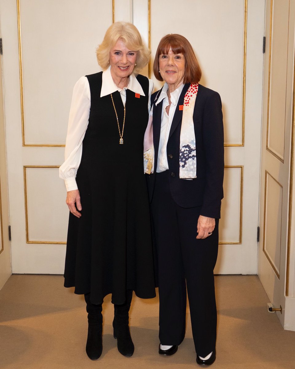 This afternoon, The Queen received Madame Gisèle Pelicot at Clarence House.

Mme Pelicot was awarded the Legion of Honour in 2025, following the incredible courage, grace and dignity with which she waived her right to anonymity in France’s largest rape trial. 

Mme Pelicot’s