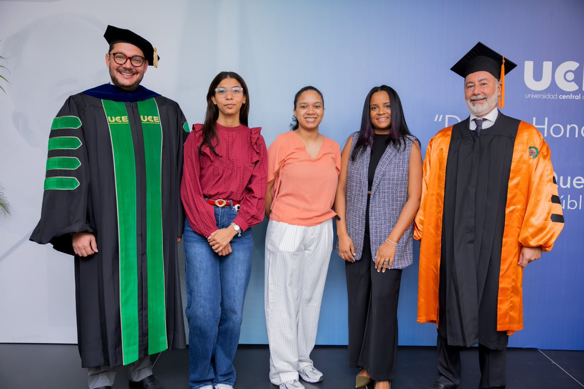 🎓 La Universidad Central del Este otorgó el Doctor Honoris Causa a Stefano Queirolo Palmas, Embajador de Italia en RD, por su trayectoria y aportes a la cooperación académica y científica. El rector José Altagracia Hazim Torres destacó su legado de servicio y diplomacia. 

 #UCE