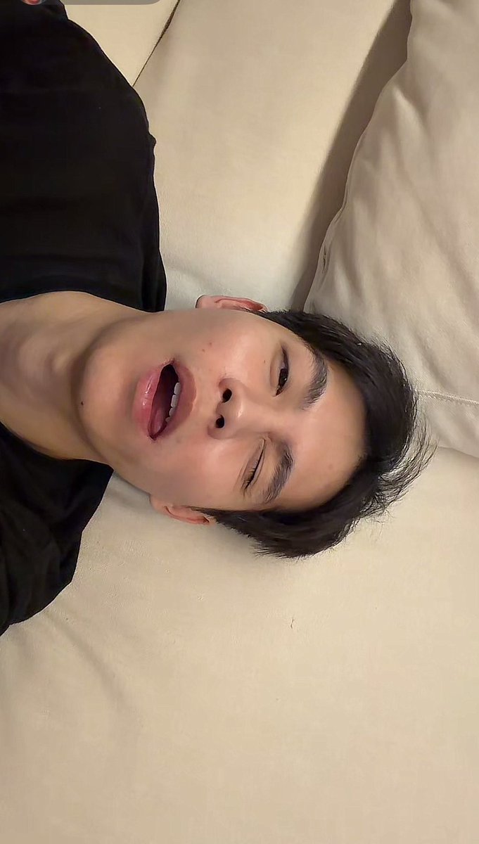 004ZZZZ's tweet image. #givemethat #justforaday #please