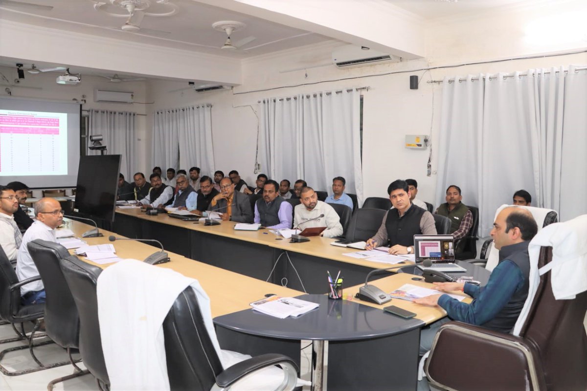 DTF meeting chaired by Hon’ble DM Sir today.
Reviewed FLN progress, attendance, infrastructure &amp; key academic initiatives. Clear action points issued for timely, quality implementation.
Committed to strengthening Basic Education.
#BasicEducation #DTF #NIPUN #EducationReform