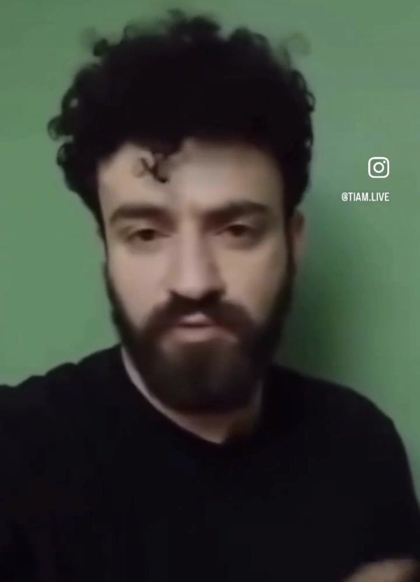 امروز دانشجویان بار دیگر شجاعت خود را به همه نشان دادند
اما در میان رویدادهای امروز، متأسفانه #سجاد_حسینی دانشجوی دانشگاه علم و صنعت، پس از انتشار یک ویدیو ناچار به پناه گرفتن شده و اعلام کرده به دلیل شناسایی شدن و ضبط تلفن همراهش جانش در خطر است و او را تعقیب می‌کنند
صدایش باشیم