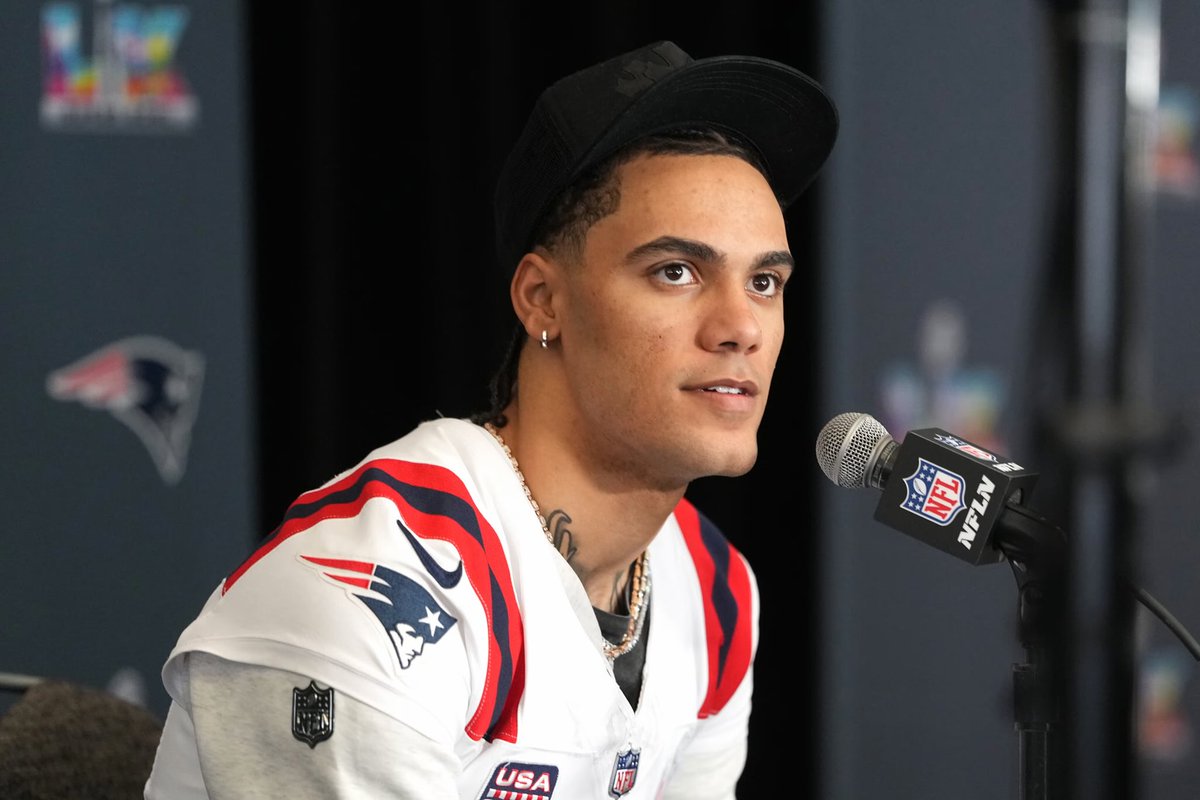 NFLUKOPS's tweet photo. 🚨 5 Priorities the Patriots MUST get right this offseason.

#3 Lock up Key Contributors

A number of the Patriots top free agents are on defense including: Chaisson, Hawkins & Tonga. Gonzalez NEEDS to get PAID! Important to lock up your guys!

Check out the other 4 TOP PRIORITIES here: https://t.co/BTIJmbxQwJ

#NFL #Patriots #NFLUKOPS