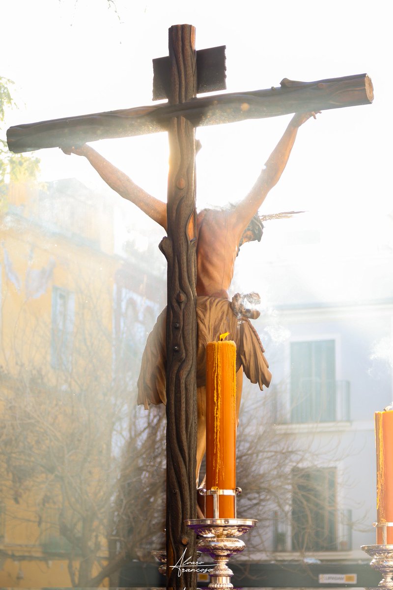 ℍ 𝕀 ℕ 𝕀 𝔼 𝕊 𝕋 𝔸
#ViaCrucisSevilla2026