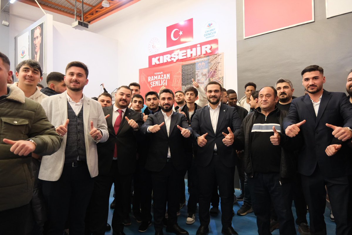 📍Kırşehir 

TÜGVA Kırşehir teşkilatımızın düzenlediği Aile İftarı programında bir araya geldik. 
Aynı dava uğrunda yürüyen büyük bir aile olarak ahde vefamızı güçlendirdik.

Rabbim muhabbetimizi daim, yol arkadaşlığımızı ebedi kılsın.