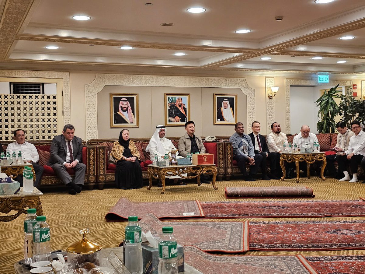 KSAembassyPH's tweet photo. أقام سعادة سفير خادم الحرمين الشريفين لدى جمهورية الفلبين الأستاذ/ فيصل بن إبراهيم الغامدي، اليوم الإثنين بتاريخ 6 رمضان 1447هـ الموافق 23 فبراير 2026م، حفل إفطار بمناسبة شهر رمضان المبارك بمقر السفارة، بحضور أصحاب السعادة رؤساء البعثات العربية والإسلامية والمسؤولين الفلبينيين و منسوبي السفارة.