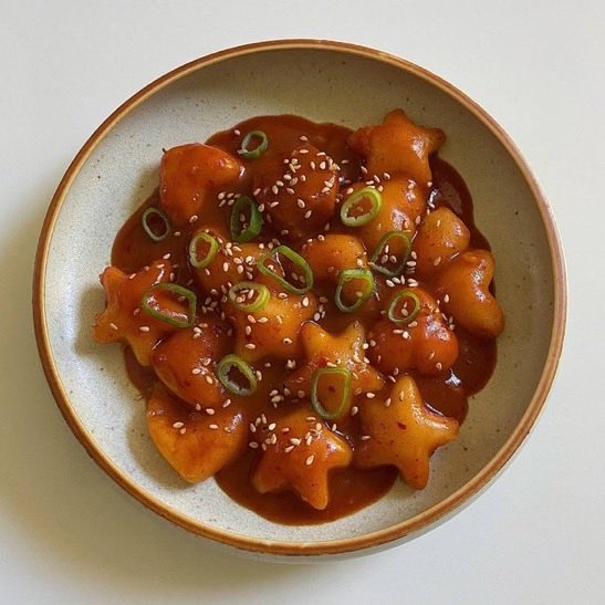 artistehyuka's tweet photo. you are laughing, they turned txt into tteokbokki stars and you are laughing https://t.co/aEvVx3qkIQ