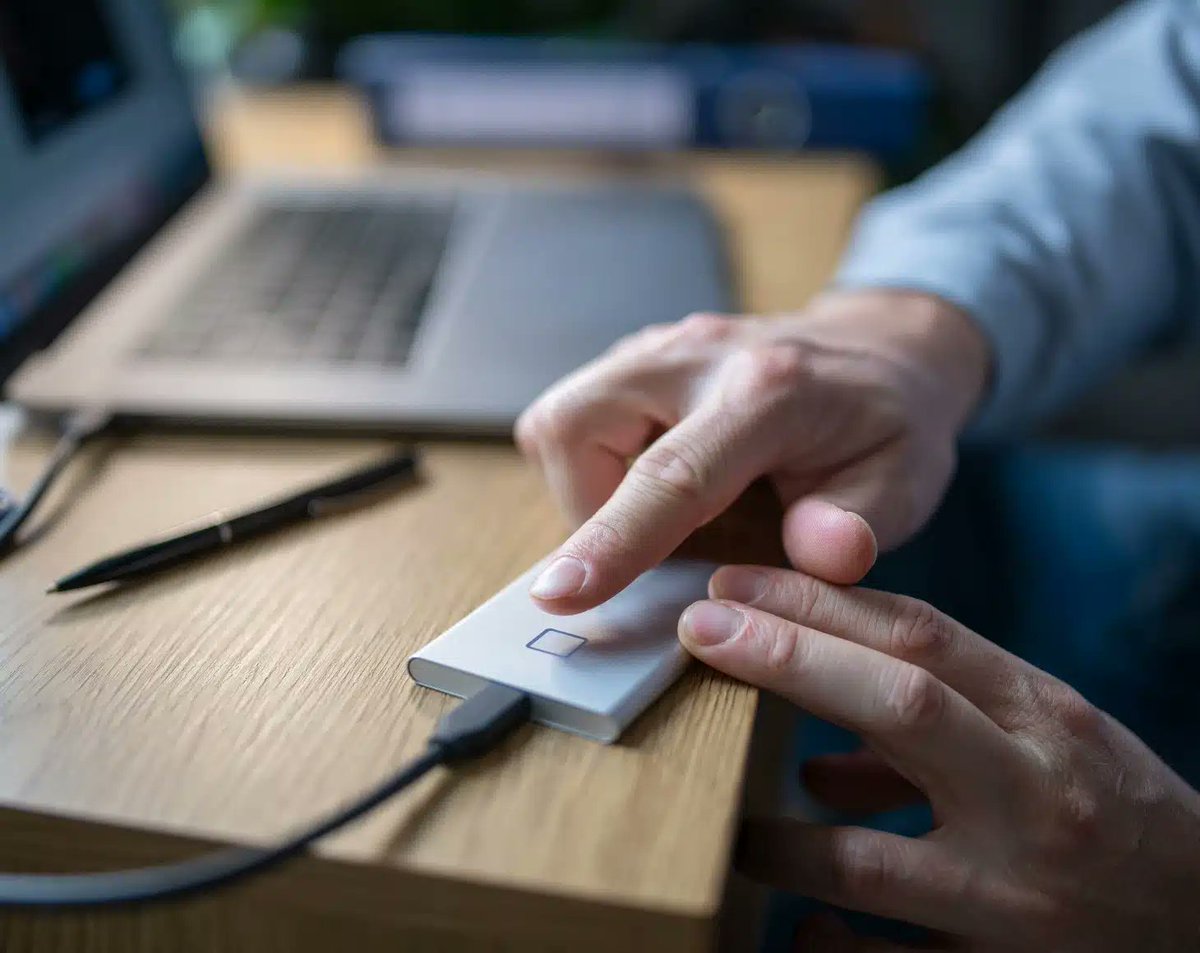 First Advantage tweet media