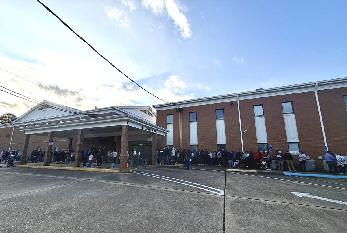 ConsGTNashville's tweet image. El CONSULADO GENERAL DE GUATEMALA EN NASHVILLE TN finalizó su jornada de Consulado Móvil realizado en la ciudad de Columbus, Mississippi, atendiendo a la comunidad guatemalteca con servicios consulares de documentación y Registro civil. #GuatemalaCercaDeTi #MINEX