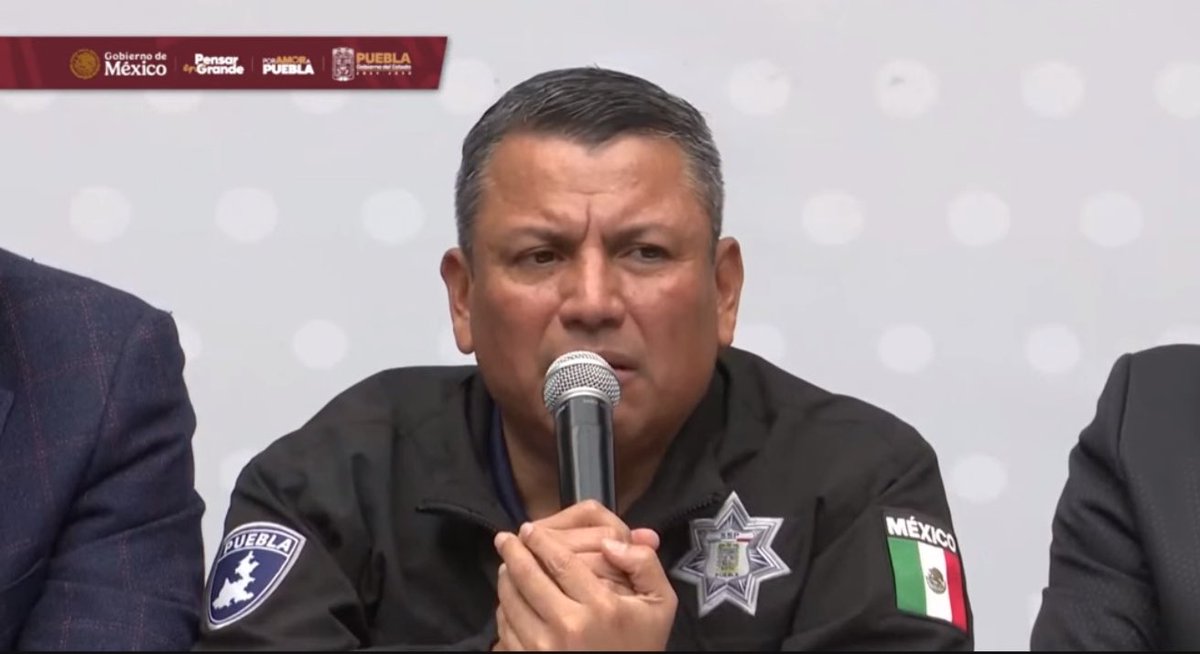 Marisol_Calva's tweet photo. El Secretario de Seguridad Pública del estado acaba de confirmar a pregunta expresa en la mañanera, la presencia del #CJNG en Puebla “se ubican en el norte, en el centro y en el sur” dijo puntualmente. https://t.co/Bbtao7eRPx