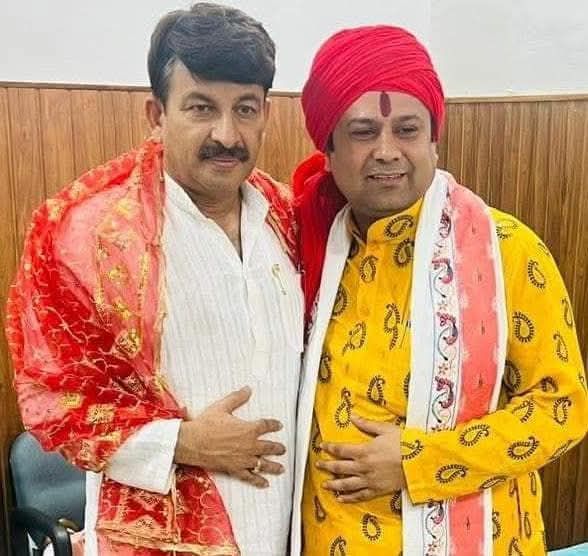 ranjitbalaji's tweet photo. @myogiadityanath Looks like Bjp &amp; rss runs the biggest criminal network ! https://t.co/rsQFdeW7i9