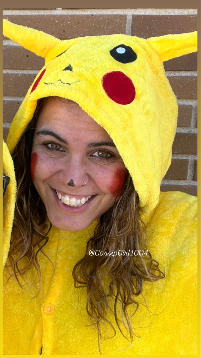 GossipGirl1004's tweet image. Guapissss 😘
¿Cómo ha ido el finde? Yo he tenido fiesta de pijamas de niñas de 10 años en casa, scape room con ellas mismas, celebración de 60 años de la mujer de mi padre, carnaval y comida con la suegra y familia. Y todo esto resfriadisima jajaja But happy!
#carnaval